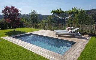 grande piscine rectangulaire