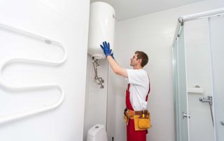 remplacement de boiler dans une salle de bain