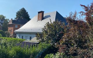 maison à Uccle avec toit en ardoises