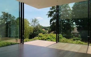 pose d'un parquet massif par l'entreprise Parquet Ransy